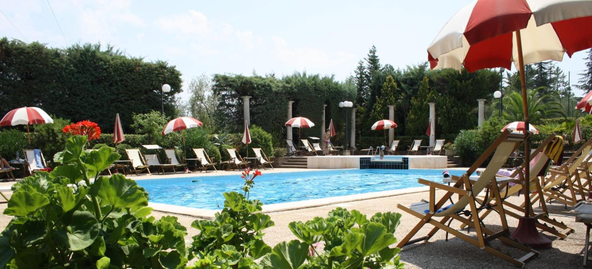 Residence Villa Agrimare Весте Екстериор снимка